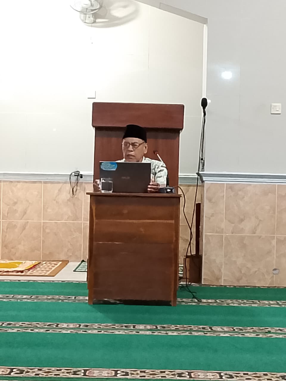 Masjid Baitul Makmur Gandrungmangu: Tempat Berkumpul yang Menghargai Warisan Cilacap